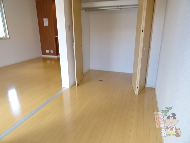 プリムヴェール弐番館の洋室
