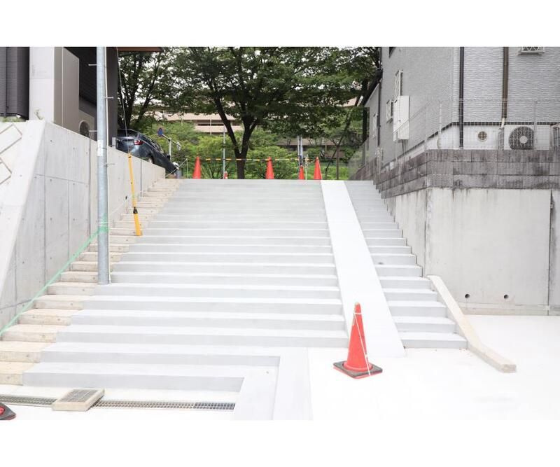 α（アルファ）　ｐａｒｋｓ　ｅａｓｔのロビー
