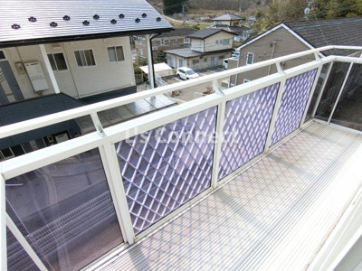 【バルコニー】 | ロマネＡ棟 | 晴れた日には洗濯物もたくさん干せます。