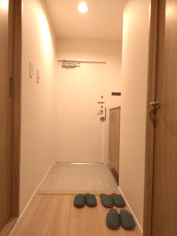シーアイマンション高座の玄関