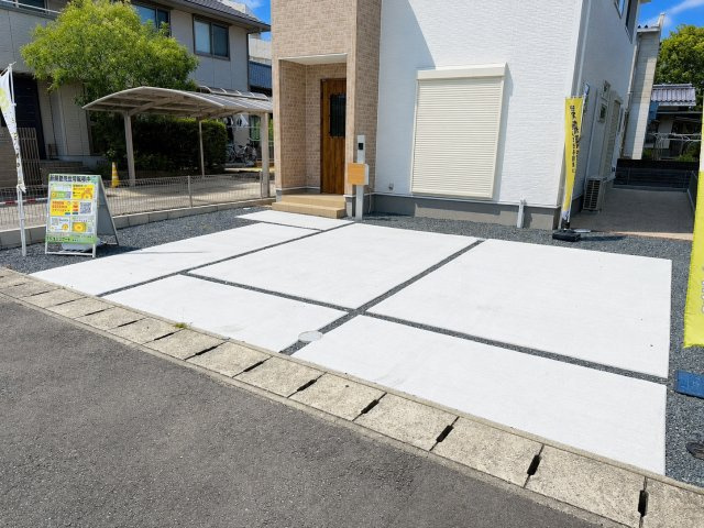 リーブルガーデン／南区田井島／１号棟の駐車場
