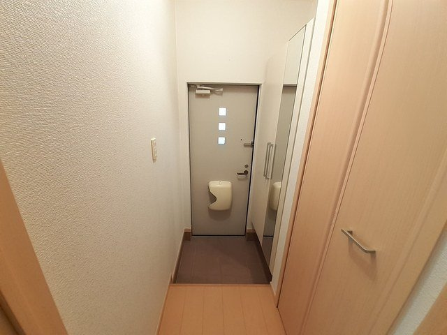 ヴィラ・プラシードの玄関|ゆったりとした玄関です