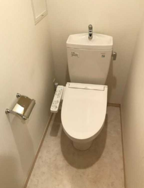 プライマル三軒茶屋　ペット相談　角部屋　オートロックのトイレ