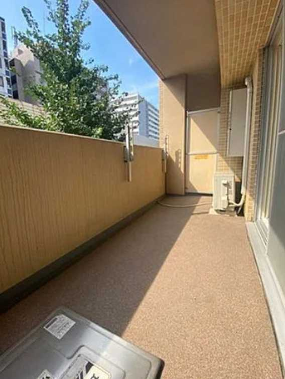 プライマル三軒茶屋　ペット相談　角部屋　オートロックのバルコニー
