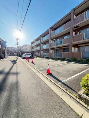 【駐車場】 | アムールカセイ