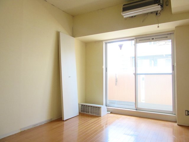 【寝室】グラマシー心斎橋東(旧ユーカ心斎橋東 )