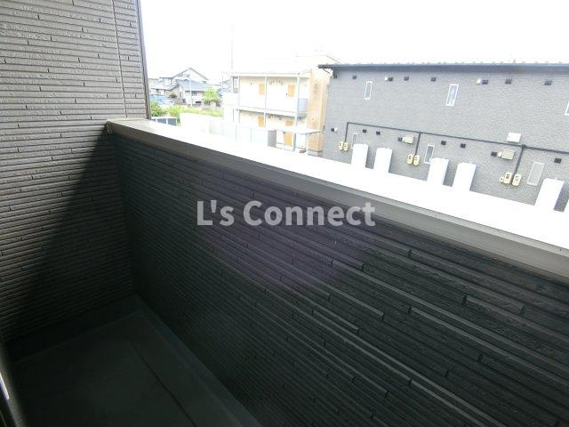 【バルコニー】 | ＷＩＳＰＥＲＩＡ穂波 | ２階のお部屋で晴れた日には洗濯物もたくさん干せます。