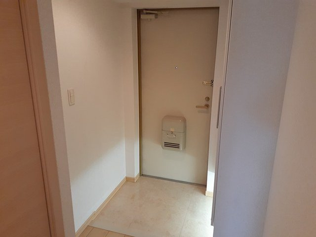 明るい玄関です
