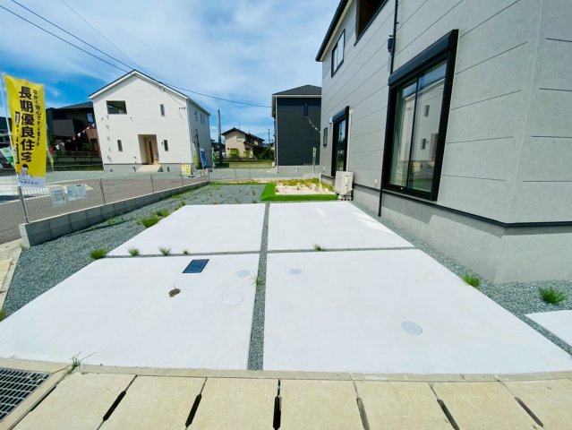 リーブルガーデン／北区楠野町第二／２号棟の駐車場