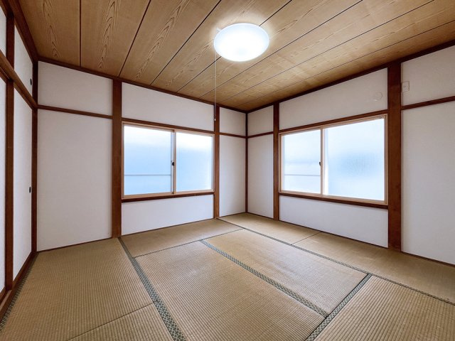 柏崎市東長浜町（北棟）　中古住宅の和室|柏崎市東長浜町（北棟）　中古住宅 写真7