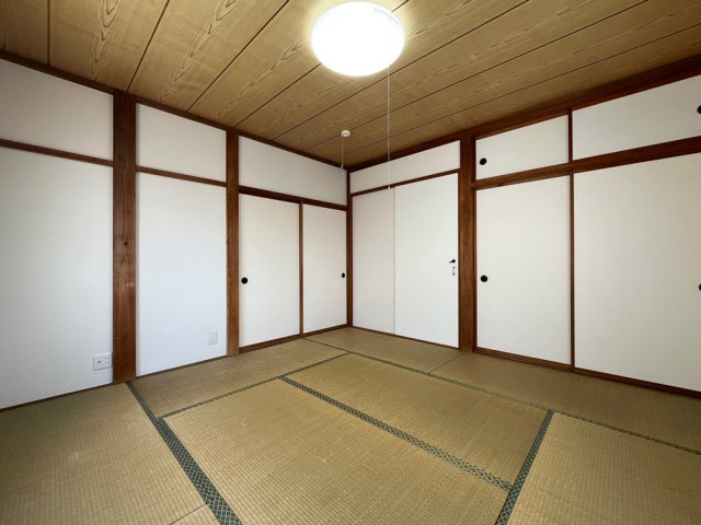柏崎市東長浜町（北棟）　中古住宅の和室|柏崎市東長浜町（北棟）　中古住宅 写真8