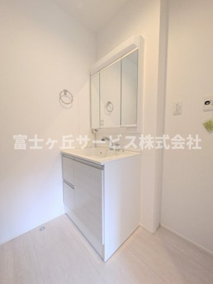 【独立洗面台】 | 浜松市中央区三島町 3期 新築一戸建て | 独立洗面台です