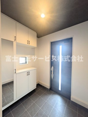 【玄関】 | 浜松市中央区三島町 3期 新築一戸建て | 玄関です