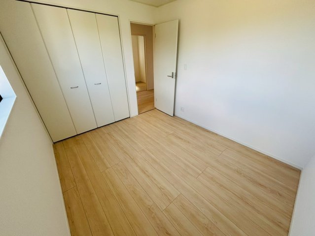 クレイドルガーデン／東区沼山津第三／１号棟の洋室