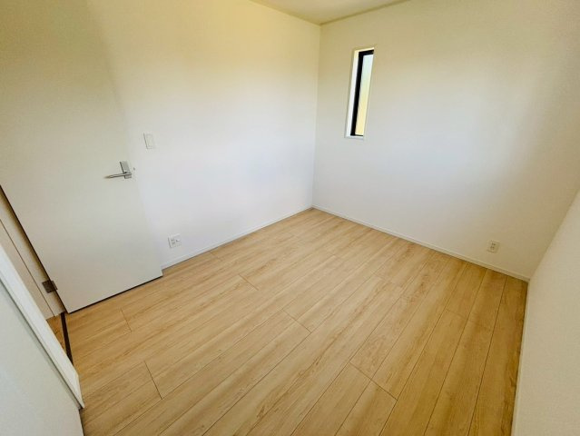 クレイドルガーデン／東区沼山津第三／１号棟の洋室