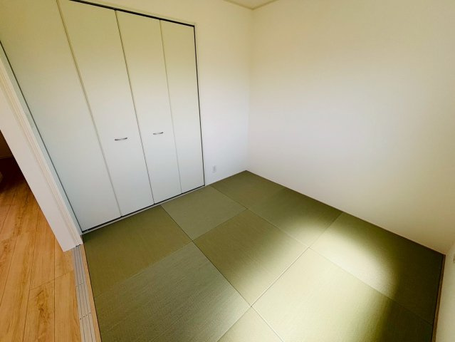 クレイドルガーデン／東区沼山津第三／２号棟の和室