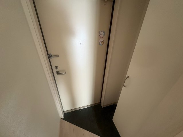 センチュリー江坂の玄関
