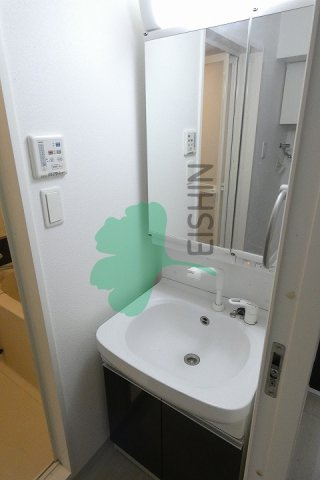ロールベール博多駅前の洗面所|シンプルで使いやすい洗面台です！