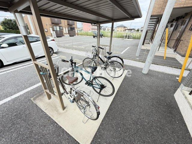 コモド　Ａのエントランス|他社様掲載物件もまとめてご紹介、ご案内可能です(^^)/