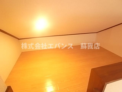 【寝室】 | ケントハウス | 開放的な寝室です
