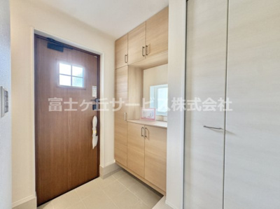 【玄関】 | 豊川市東豊町2丁目 59期 新築一戸建て | 玄関です