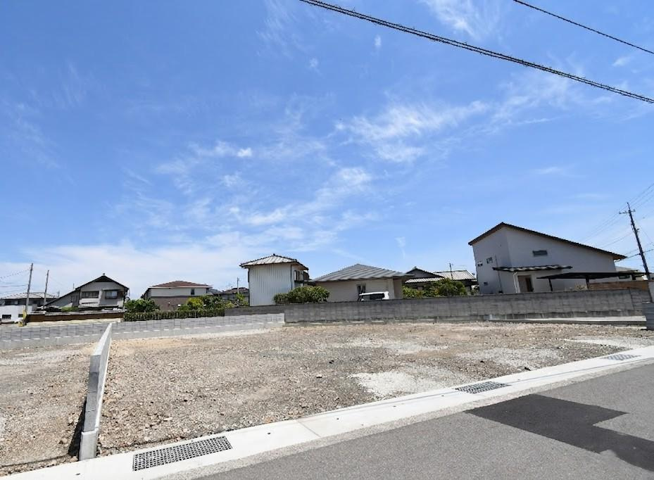 オール電化デザイナーズハウス北島町中村建売⑱の前面道路含む現地写真|前面道路含む現地写真です