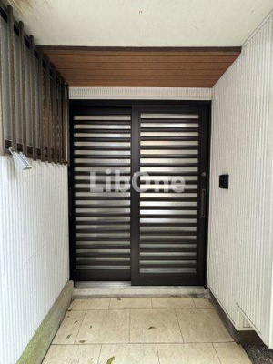【玄関】 | 市川新田戸建