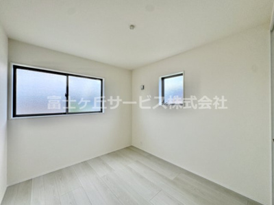 【洋室】 | 豊川市諏訪西町1丁目 59期 新築一戸建て 1号棟 | スタンダードな洋室です