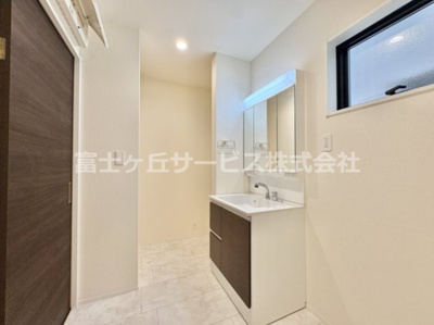 【脱衣所】 | 豊川市諏訪西町1丁目 59期 新築一戸建て 2号棟 | 脱衣場です
