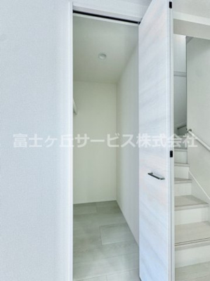 【収納】 | 豊川市諏訪西町1丁目 59期 新築一戸建て 3号棟 | 収納豊富です
