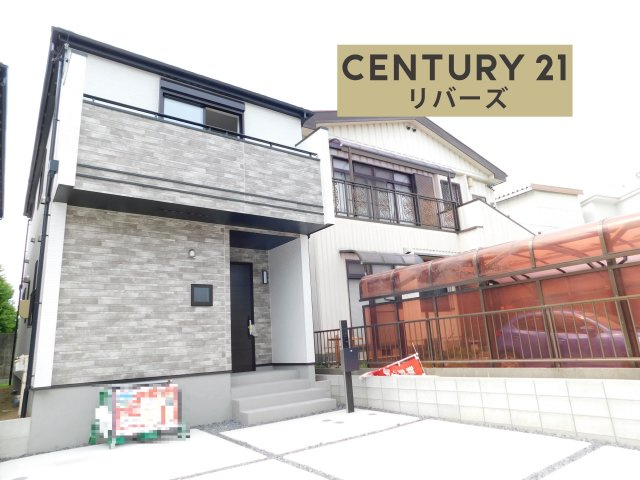 名古屋市中村区城屋敷町４丁目の新築一戸建の外観|☆最終１棟☆　　新価格！！いつでも見学できます♪（お問合せ当日、平日、水曜、夜間でもＯＫ）　駐車並列２台ＯＫ　長期優良住宅♪　南に人工芝の庭付き♪　収納完備の広いリビング１８．０帖！　住環境良好♪