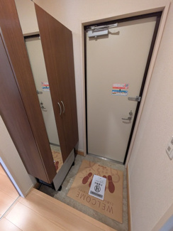 お客様を迎える場所♪シューズボックスあり♪