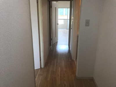 【内装】 | コーポラスＭＡＲＣＨ | 廊下