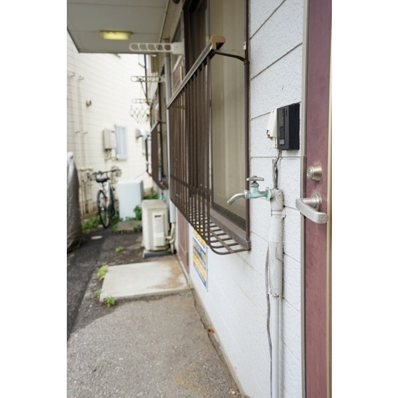 幕張レジデンスの外観|屋外洗濯機置き場