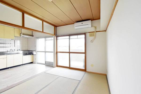 ビレッジハウス西本郷1号棟の居間・リビング|ビレッジハウスの同一物件・同一タイプの間取りの写真です