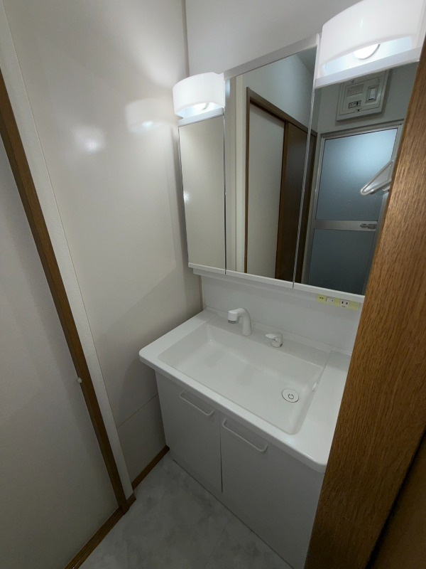 大田区千鳥１丁目の賃貸マンションの洗面所|※別部屋参考写真