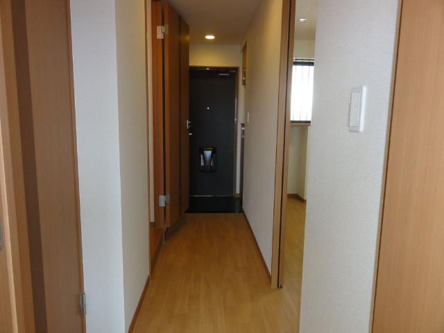 ソレイユ一条院の内装|廊下