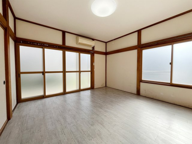 柏崎市東長浜町（南棟）　中古住宅の和室|柏崎市東長浜町（南棟）　中古住宅 写真6
