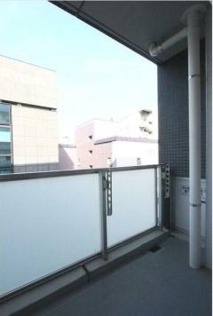 【バルコニー】