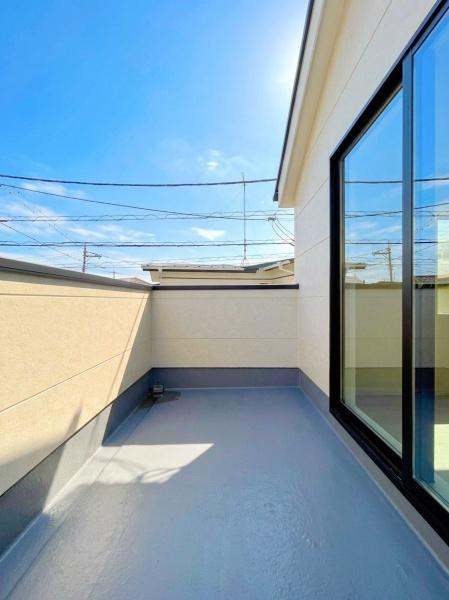町田市西成瀬１丁目の新築一戸建のバルコニー|陽当り良好のバルコニー！
風通しもよく気持ちいいです