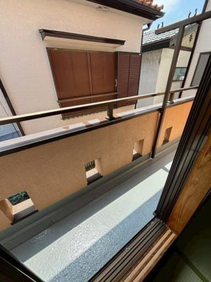 【バルコニー】 | 越谷市大字恩間・戸建 | 広さもあり洗濯物も干しやすい♪
