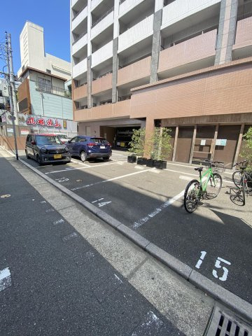 【駐車場】 | サヴォイグランデヴィル