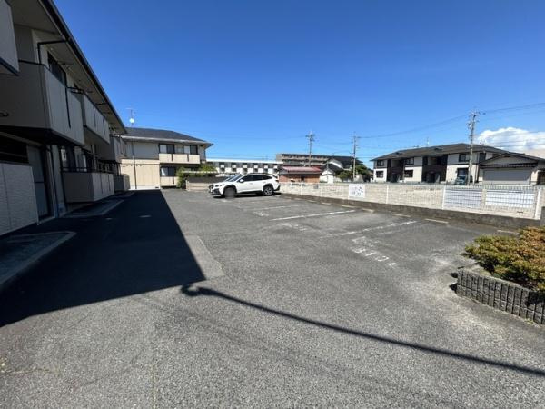 【駐車場】 | ラルカンシェル　B棟