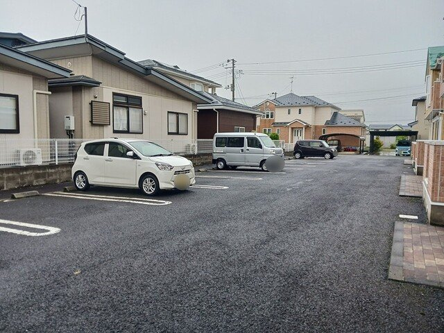 モデルン・ロイテ　Ａ棟の駐車場