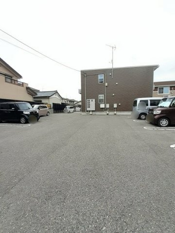 ビューレインボーⅤの駐車場