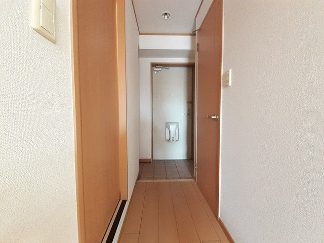 エテルノソ－レの玄関