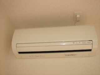 クレア美原の設備|エアコン