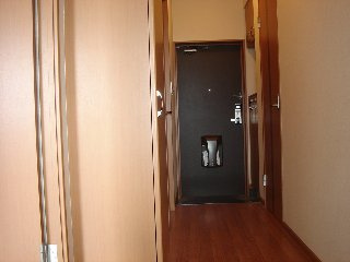 クレア美原の内装|廊下