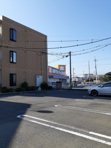 メゾン・エトワールⅠの駐車場