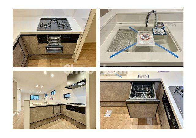江東区北砂7丁目新築分譲住宅のキッチン|【システムキッチン】ワイドで収納豊富な使い勝手の良いカウンターキッチンには、食洗器・伸縮タイプのキッチン水栓、三ツ口コンロ・魚焼きグリルなどの便利な設備が標準完備されています。